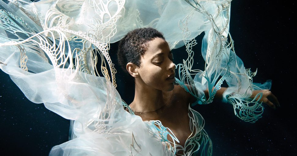 Iris van Herpen, une exposition science-fashion à voir à Paris