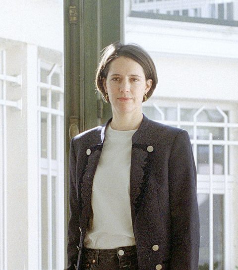 Emmanuelle Indekeu, de directrice van ArtOnPaper, die kunst toegankelijker wil maken
